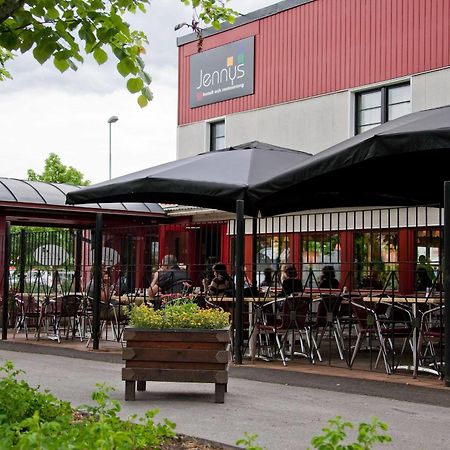 Jennys Hotell Och Restaurang Arvika Dış mekan fotoğraf