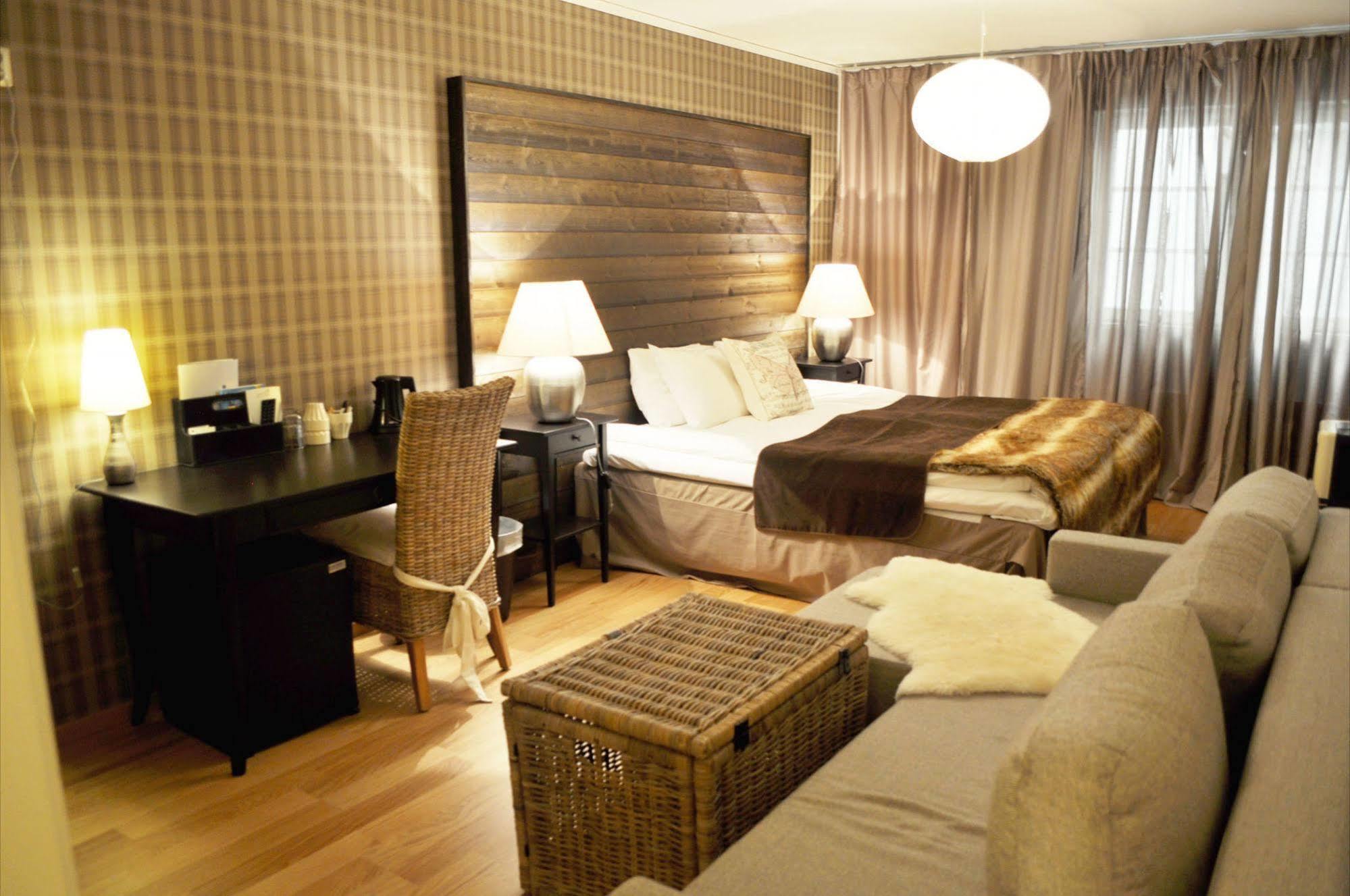Jennys Hotell Och Restaurang Arvika Dış mekan fotoğraf